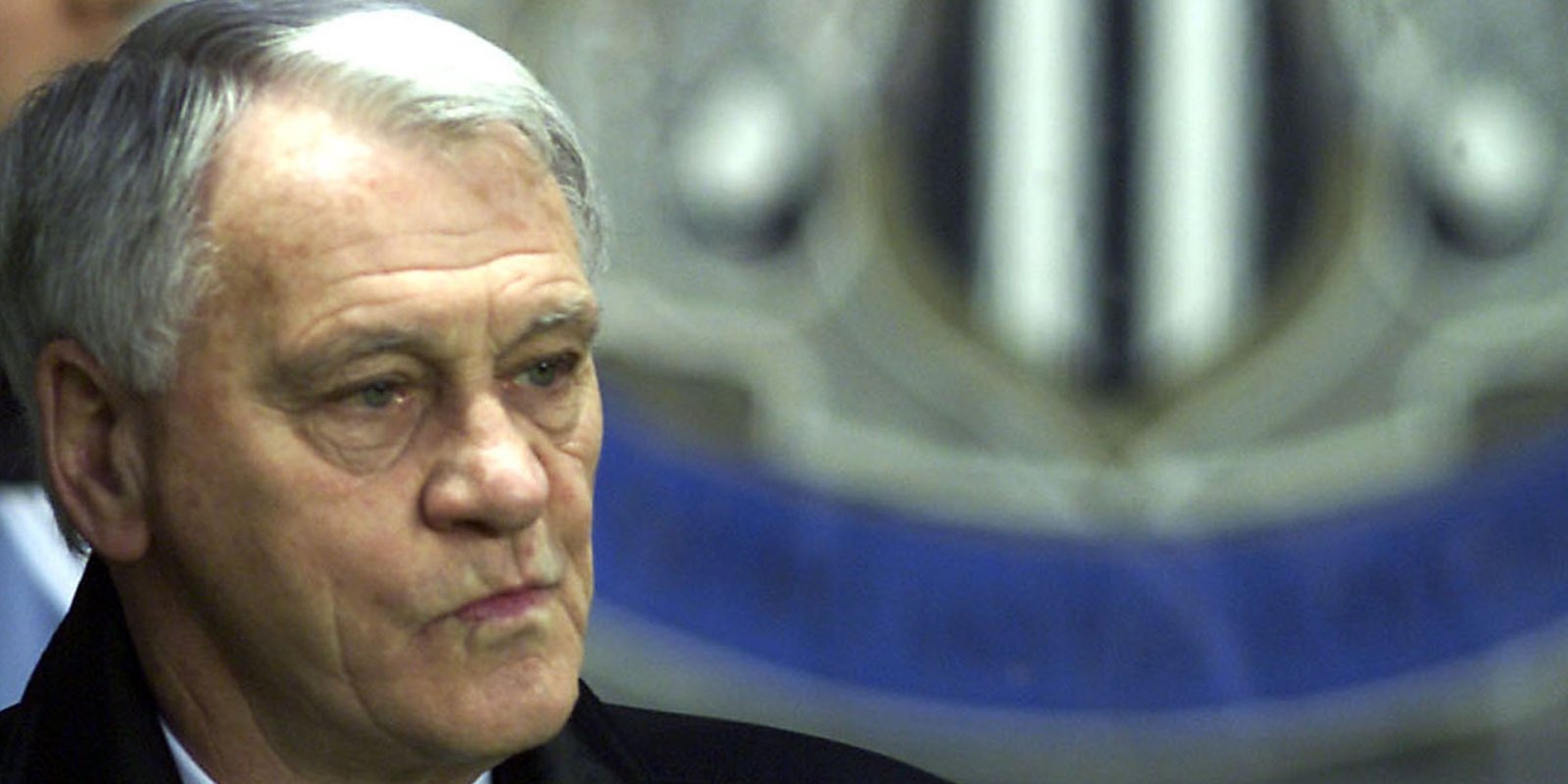 Bobby Robson-Newcastle United-2001