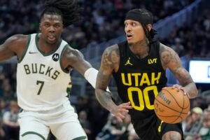 NBA: Jordan Clarkson leads Jazz past Bucks