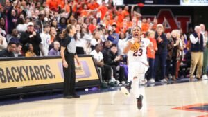 Auburn stuns defending champ LSU, sets crowd record