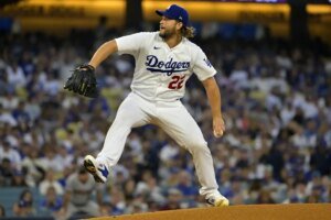 Chris Taylor Says Everybody Wants to See Clayton Kershaw Return to Dodgers