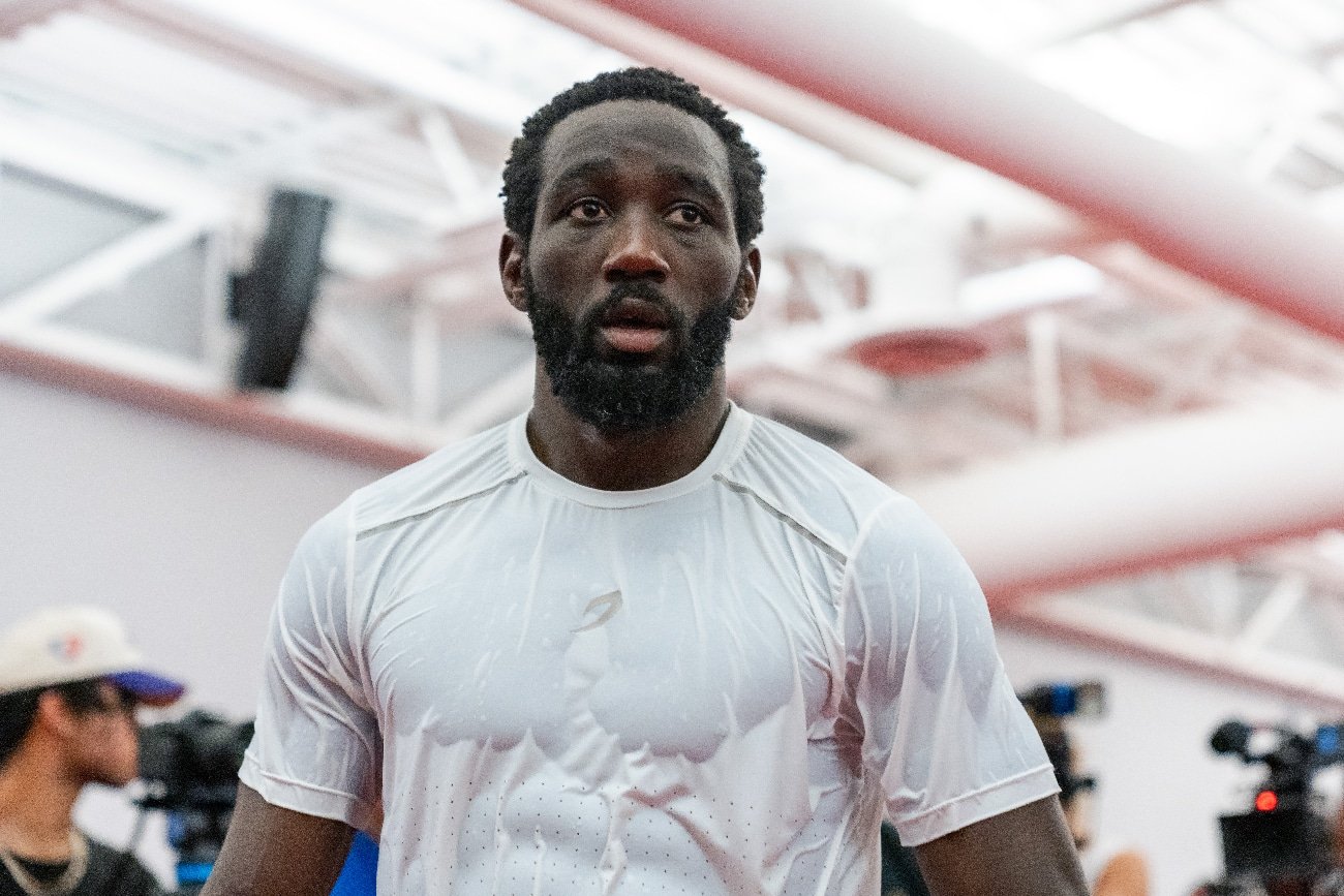 Terence Crawford's Chase For Canelo: "He Doesn't Have Options" - Algieri