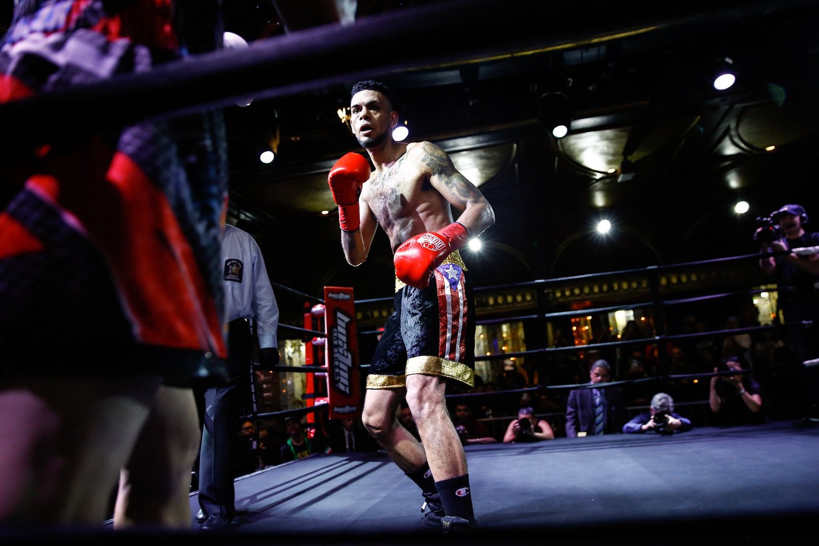 New York prospect Jason Castañon found his calling in the boxing ring