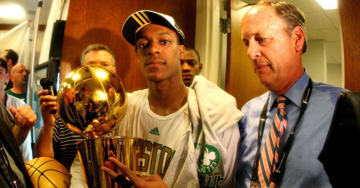 Boston Celtics 2008 Champion Rajon Rondo announces retirement